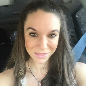 Meet your Posher, Maya